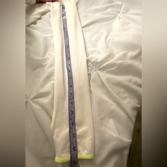 2/$40 Nike Pro Dry Fit Cream Colour Turtleneck Pullover. - Picture 3 of 4